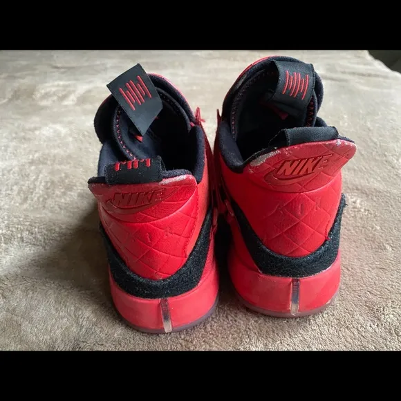 Air Jordan XXXIII (GS) Basketball Shoes
