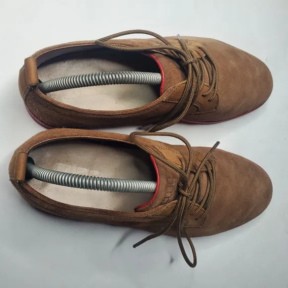 Clae Ellington Leather Sneaker Tan Red Soles Sz 9
