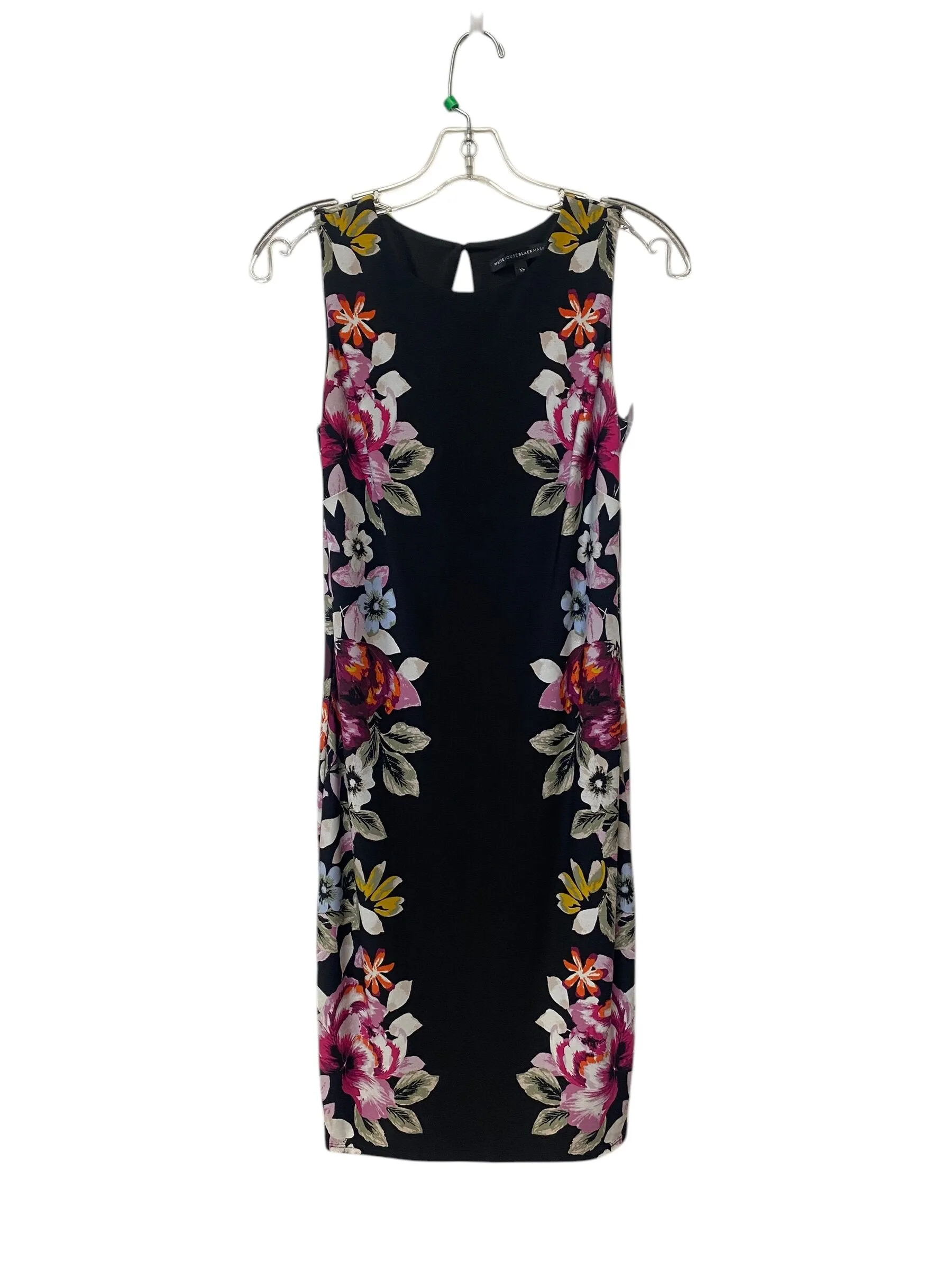 Dress Casual Short By White House Black Market  Size: Xs