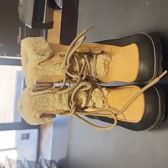 Jambu, Northgate  waterproof women's boots.