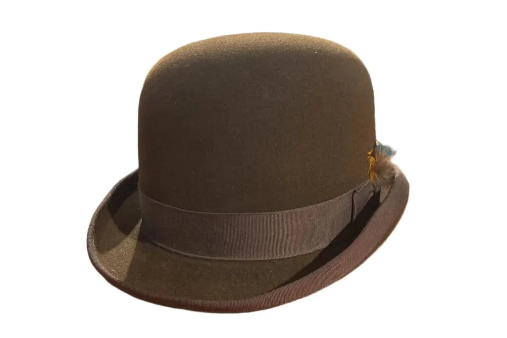 Le Cheval, Light Brown, 6 3/4 Derby