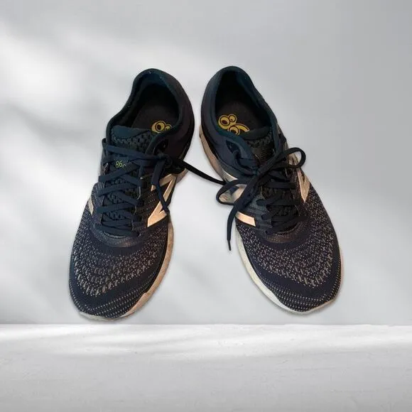 Men’s New Balance V .10