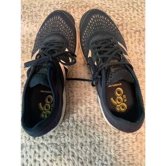 Men’s New Balance V .10