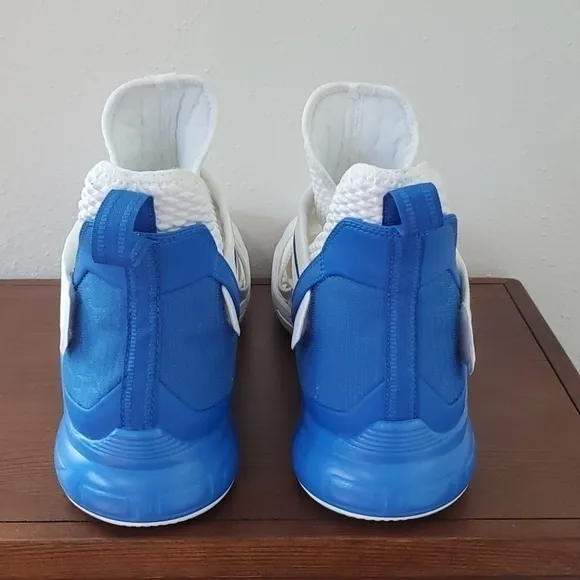 NIKE Zoom Hyperdunk Basketball Shoes