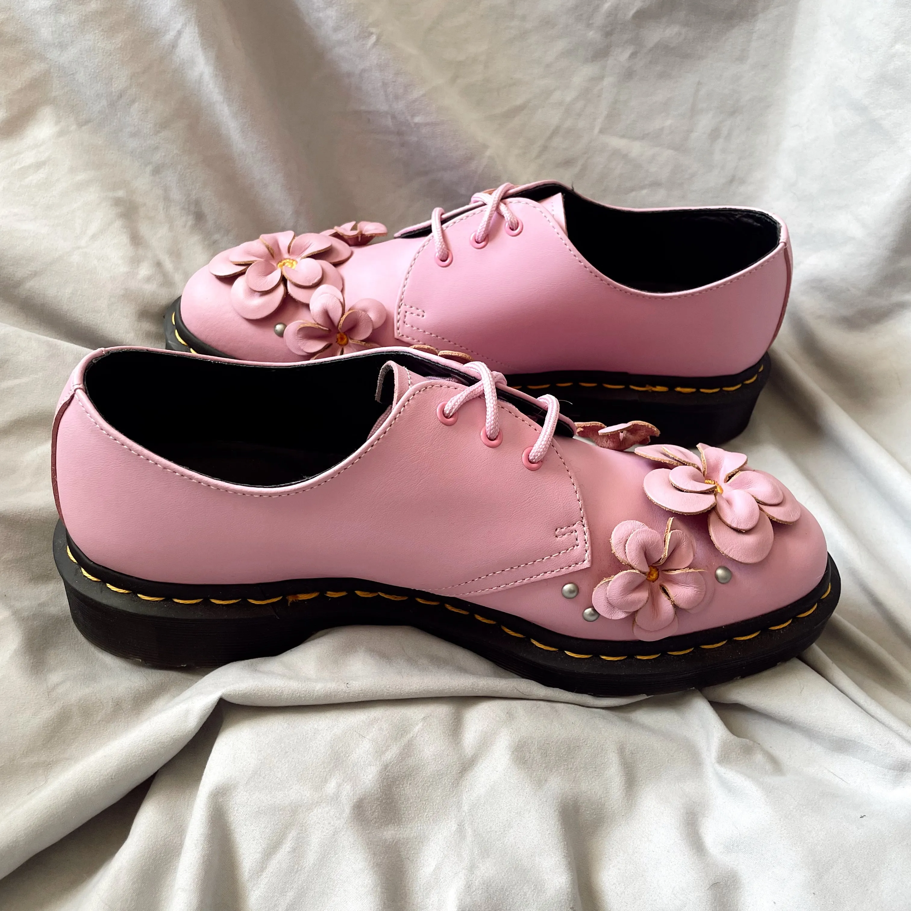 Pink 3D Flower Oxfords
