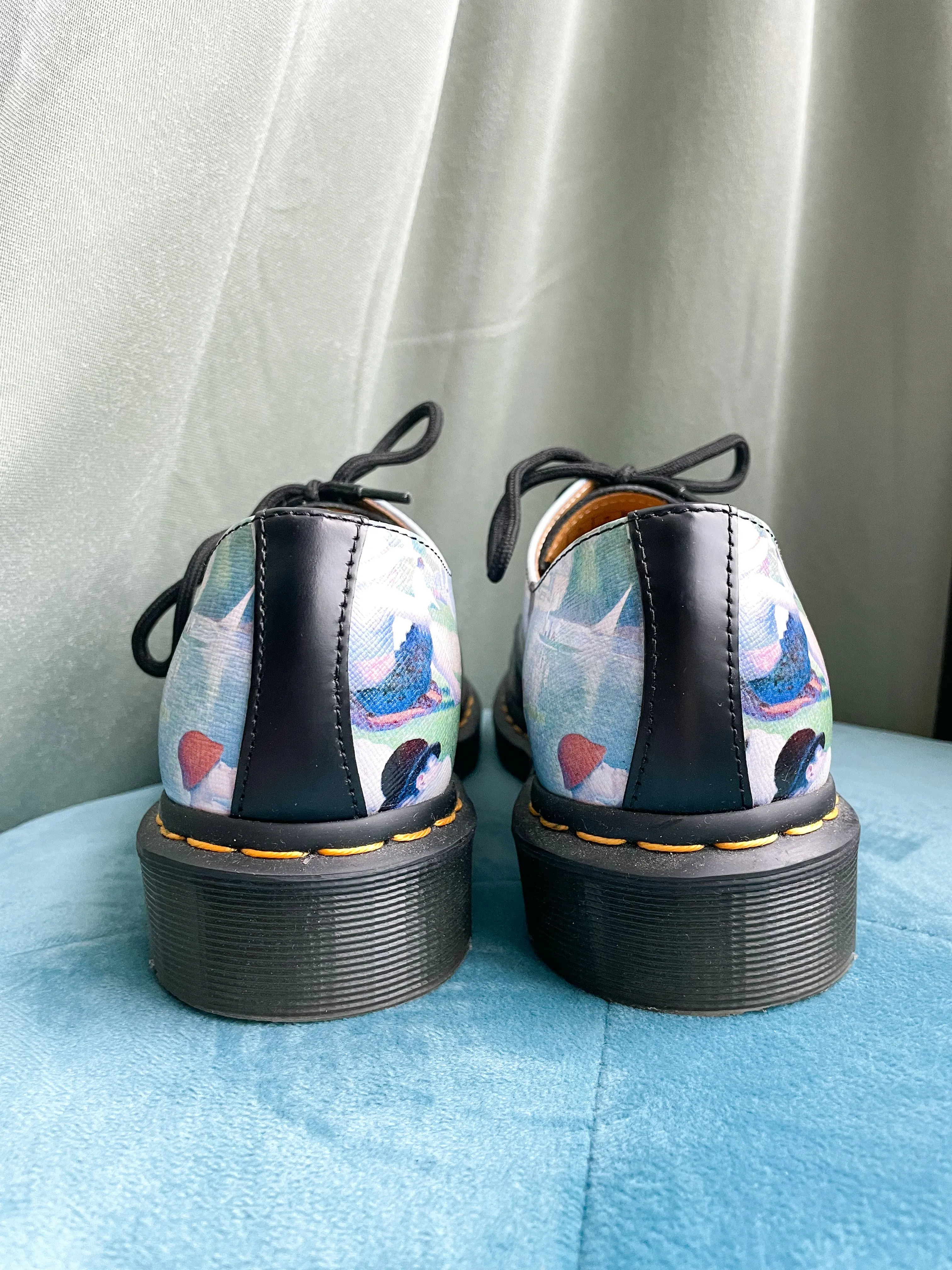 Seurat Oxfords