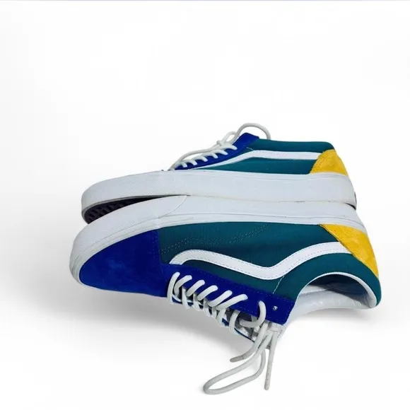 Vans old school yacht club sneakers men’s 9 women 10.5