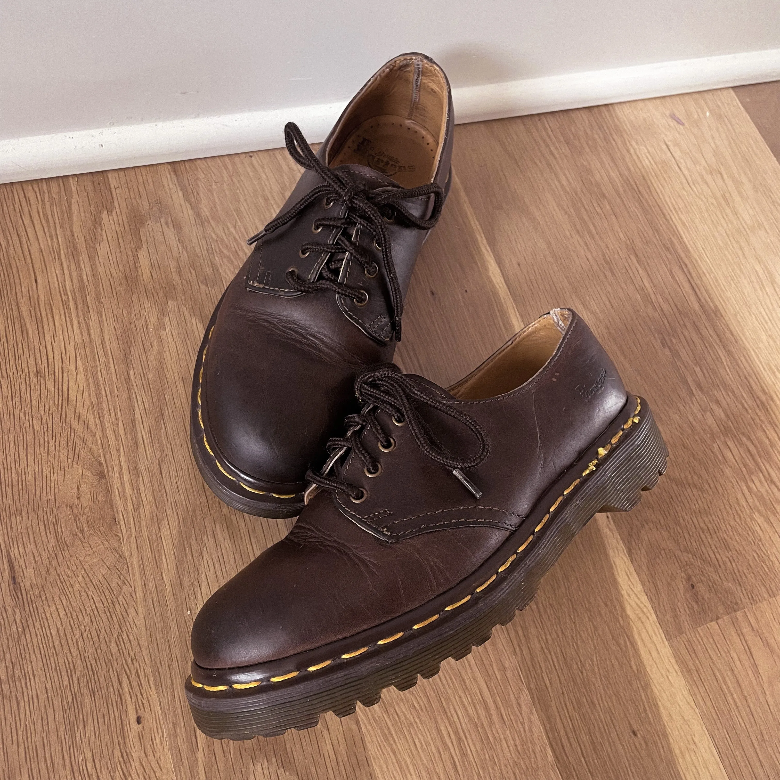 Vintage Brown Oxford